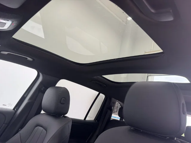 New 2026  Mercedes-Benz GLB 250 image 5