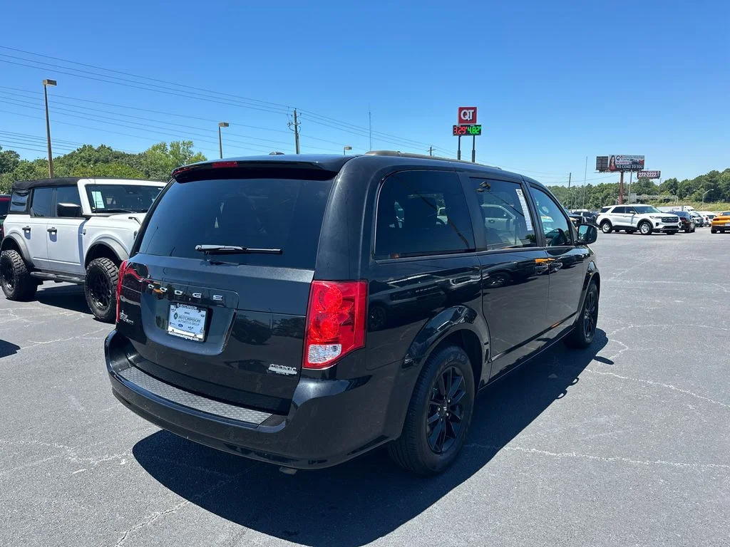 Used 2020 Black Dodge SE Plus image 7