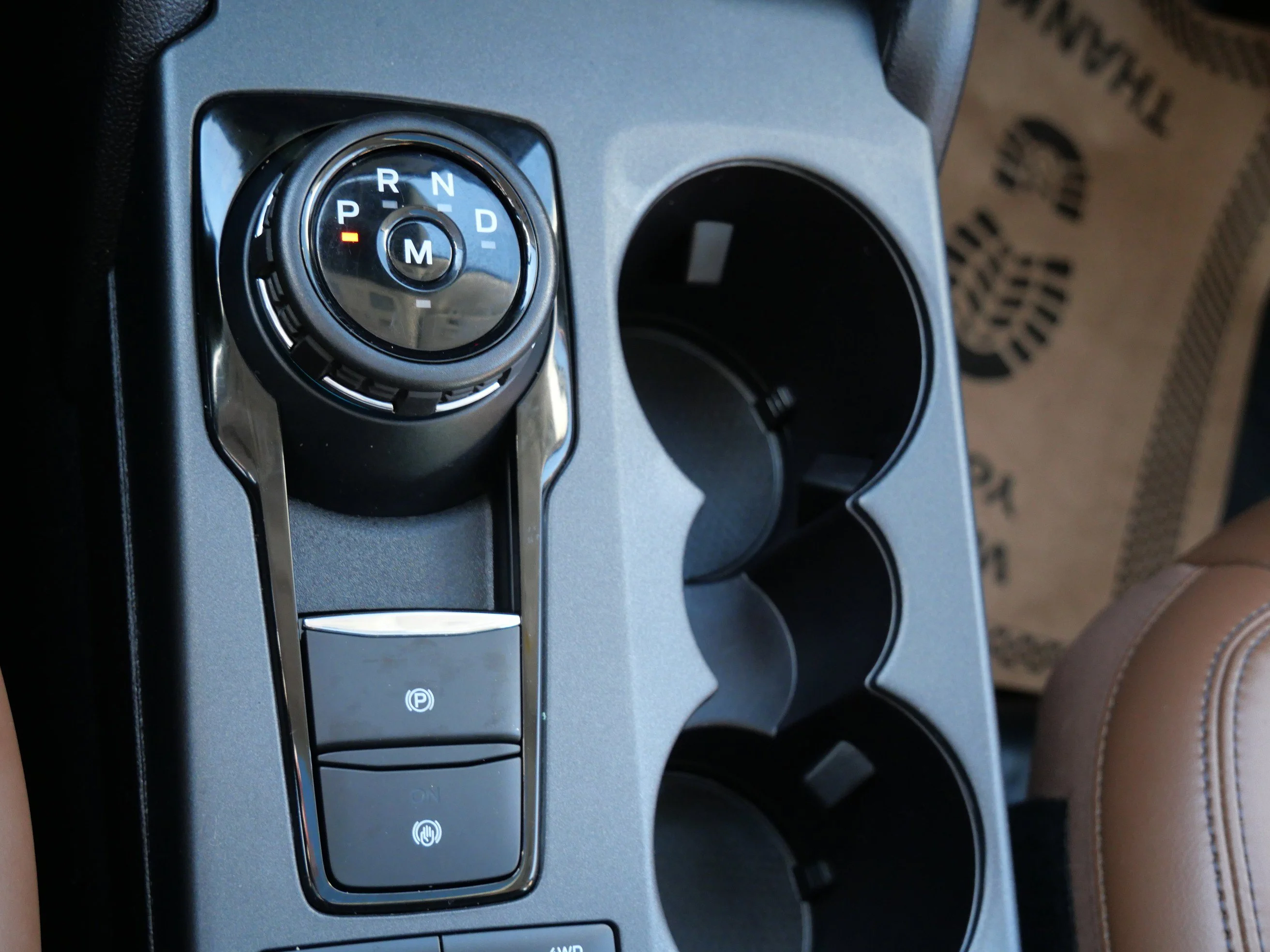 Used 2024 Azure Gray Metallic Ford Badlands image 20