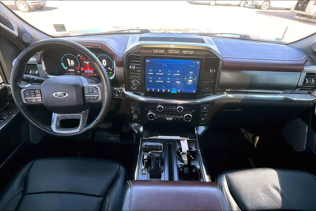 Used 2022 Gray Ford Lariat image 16
