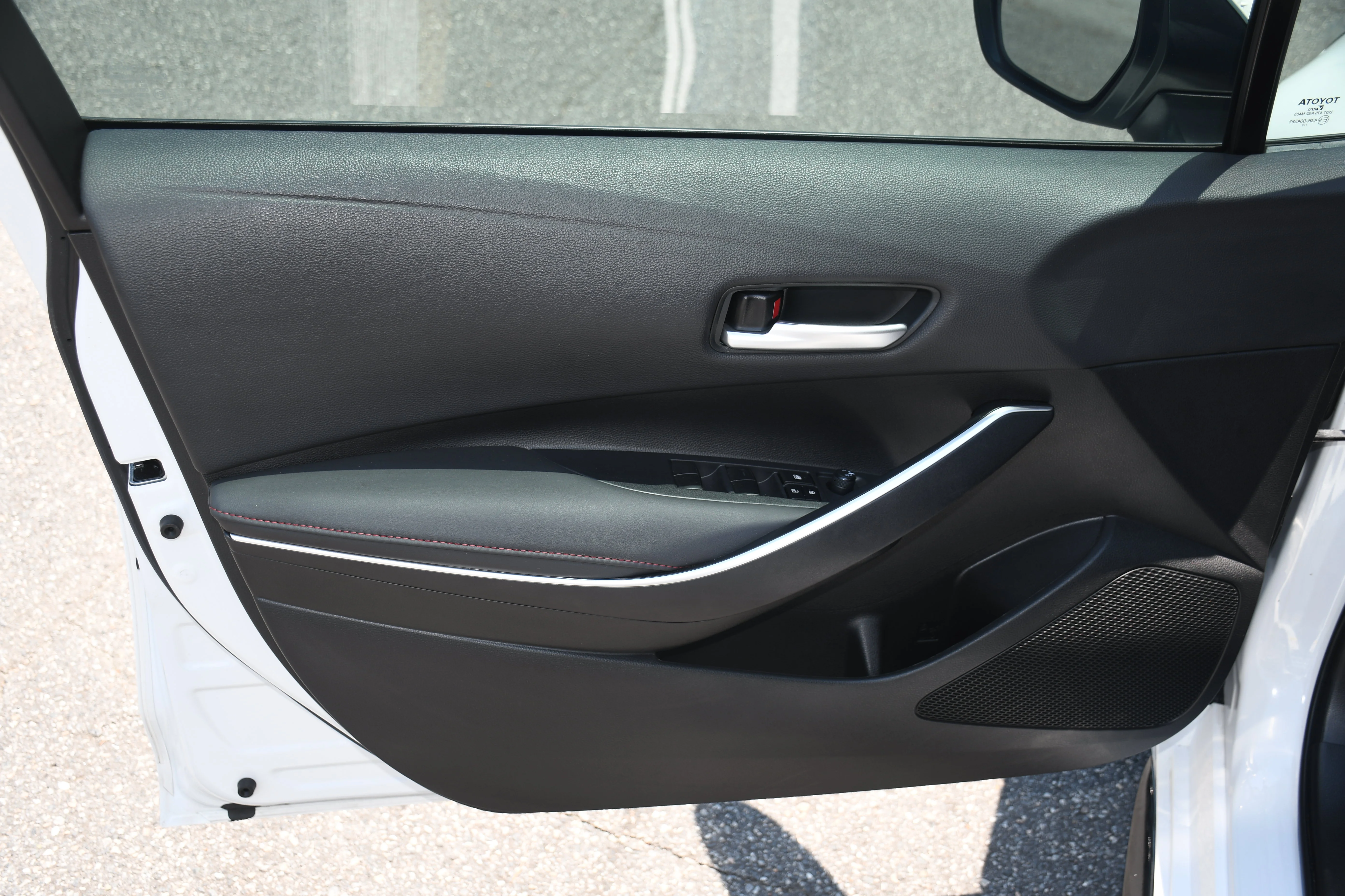 Used 2023 White Toyota SE image 10