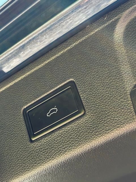 2021 Volkswagen Atlas SE w/Tech - Photo 25