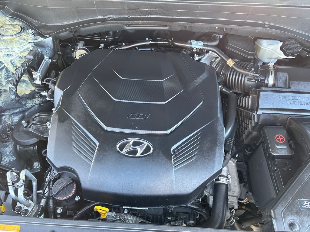 Used 2025 Black Hyundai Calligraphy image 13