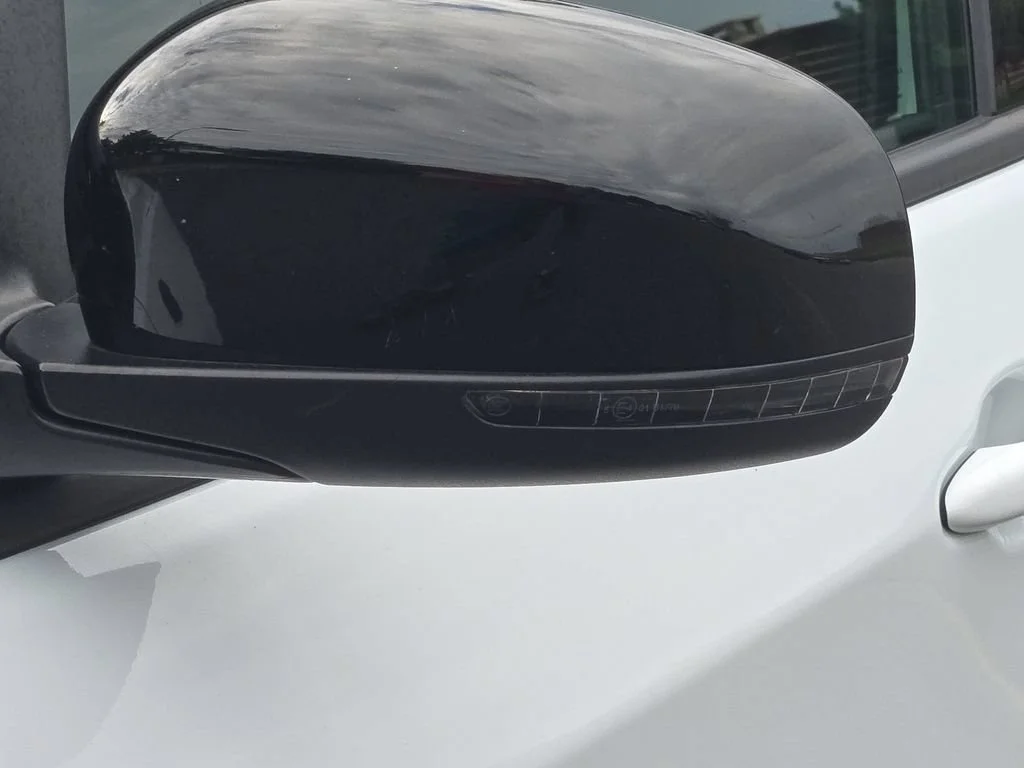 Used 2025 White Jeep Trailhawk image 24
