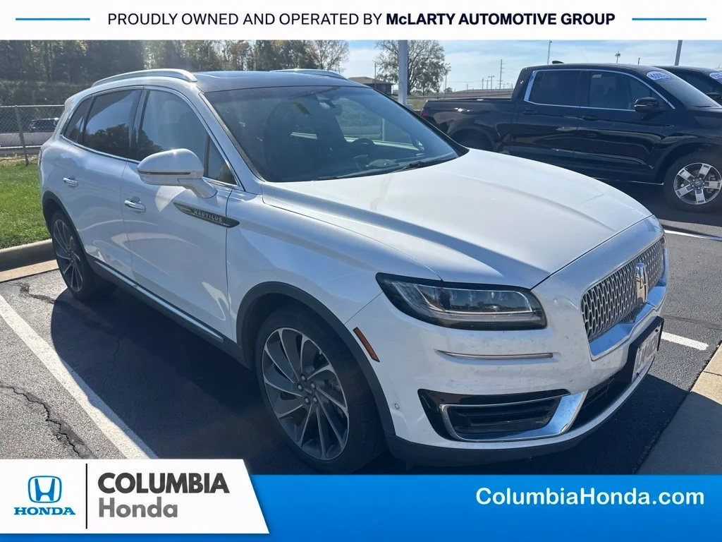 Used 2020 White Lincoln Reserve image 1