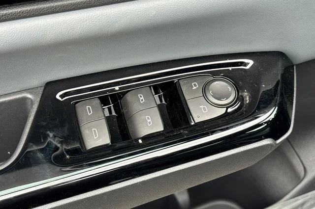 2026 Honda Prologue Touring - Photo 11