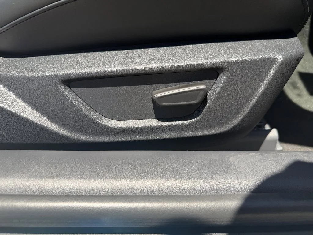2025 Ford Mustang EcoBoost Premium - Photo 11