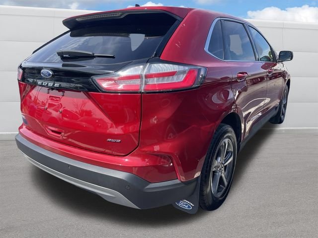 Used 2023 Rapid Red Metallic Tinted Clearcoat Ford SEL image 11