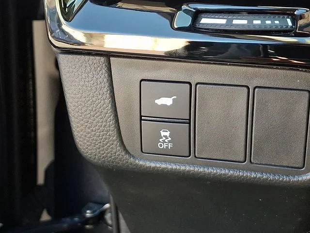 Certified Used 2024 Gray Honda EX-L image 28