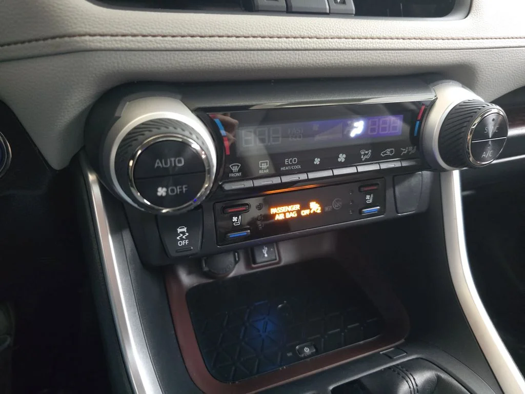 Used 2020 Gray Toyota Limited image 27
