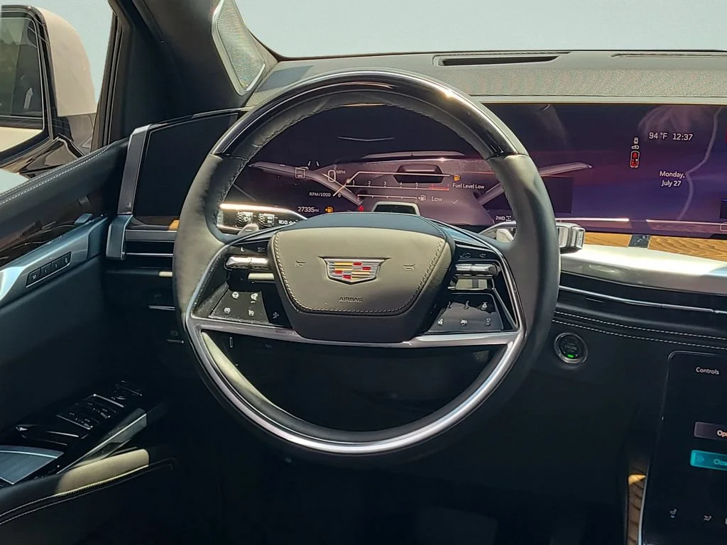 Used 2025 Crystal White Tricoat Cadillac Sport Platinum image 15