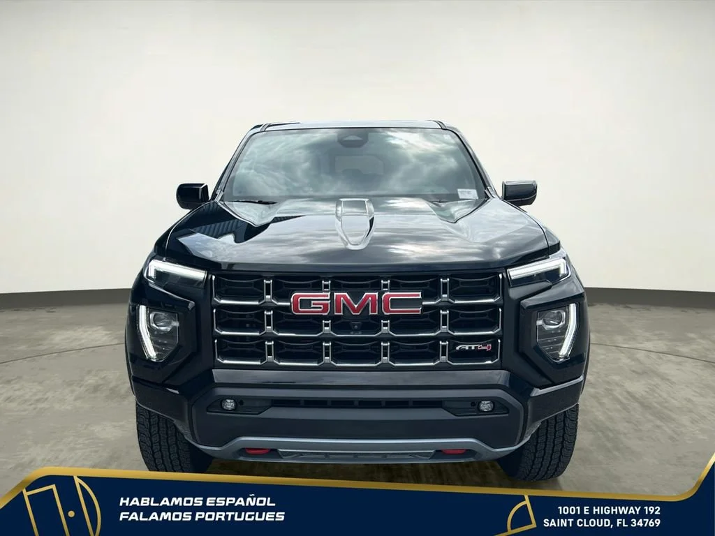 Used 2025 Onyx Black GMC AT4 image 9