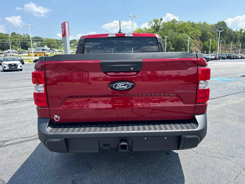 Used 2026 Ruby Red Metallic Ti Ford XLT image 7