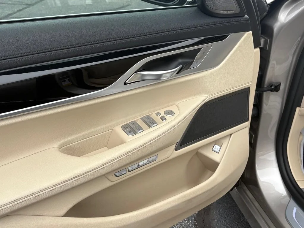 Used 2018 Gold BMW 740i image 10