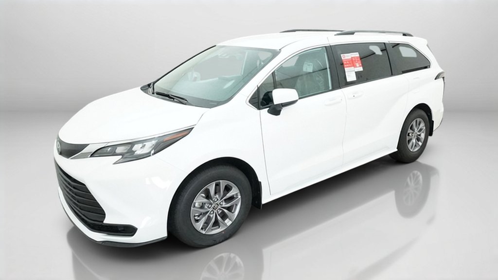 2026 Toyota Sienna LE