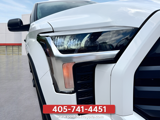 Used 2023 White Toyota SR5 image 36