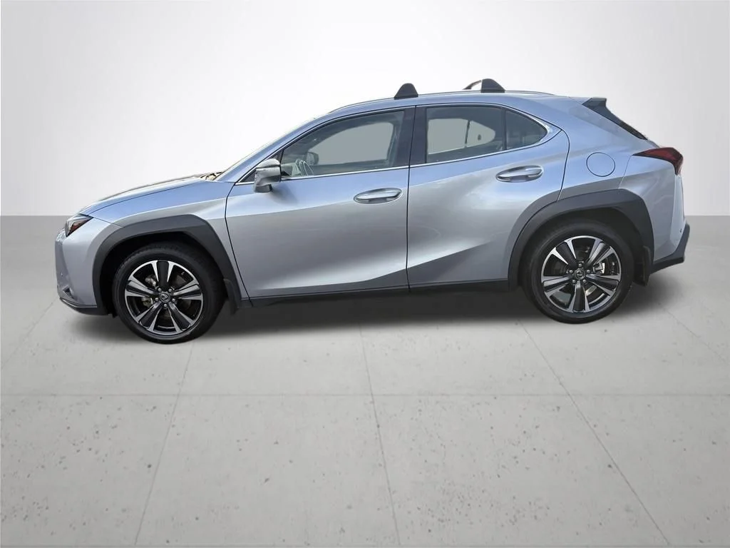 Used 2023 Silver Lexus 250h Base image 10