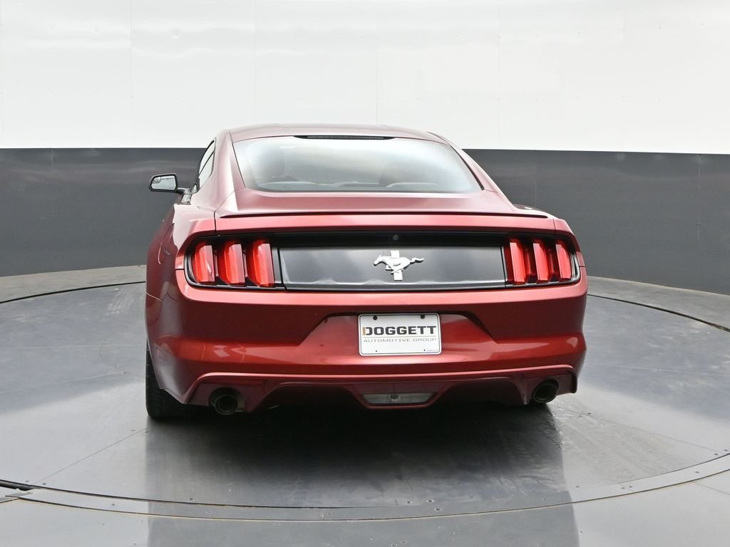 Used 2016 Red Ford V6 image 7