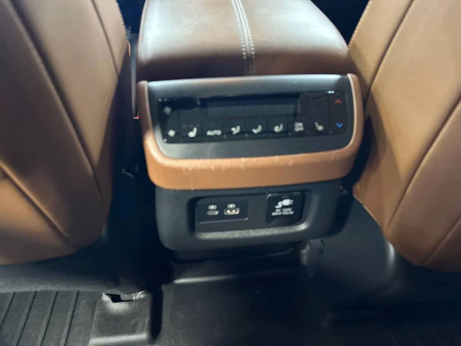 Used 2022 Gray Nissan Platinum image 24