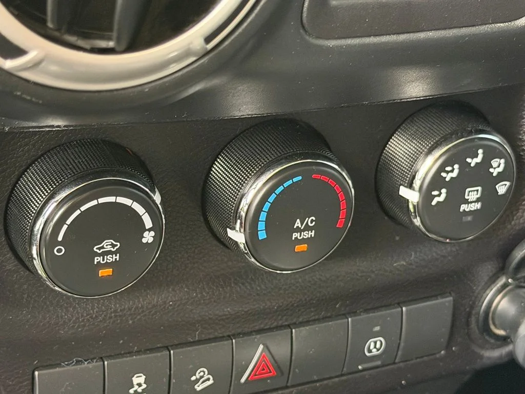 Used 2018 Black Jeep Unlimited Sahara image 20