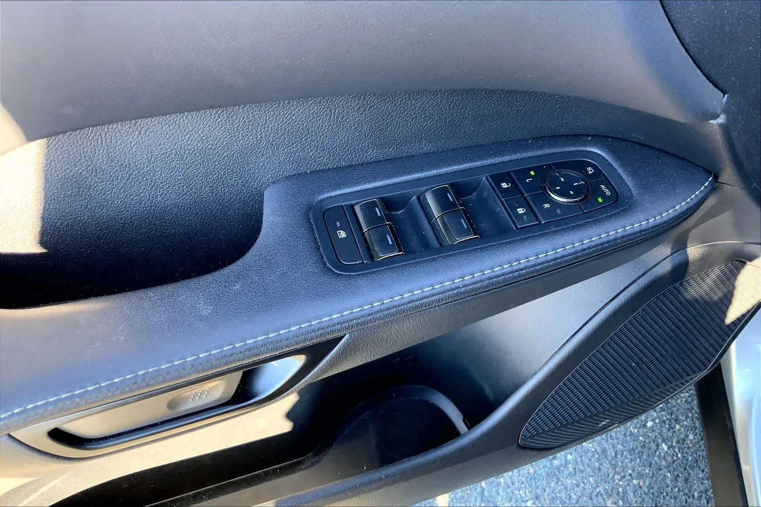 Certified Used 2023 Iridium Lexus Premium image 36