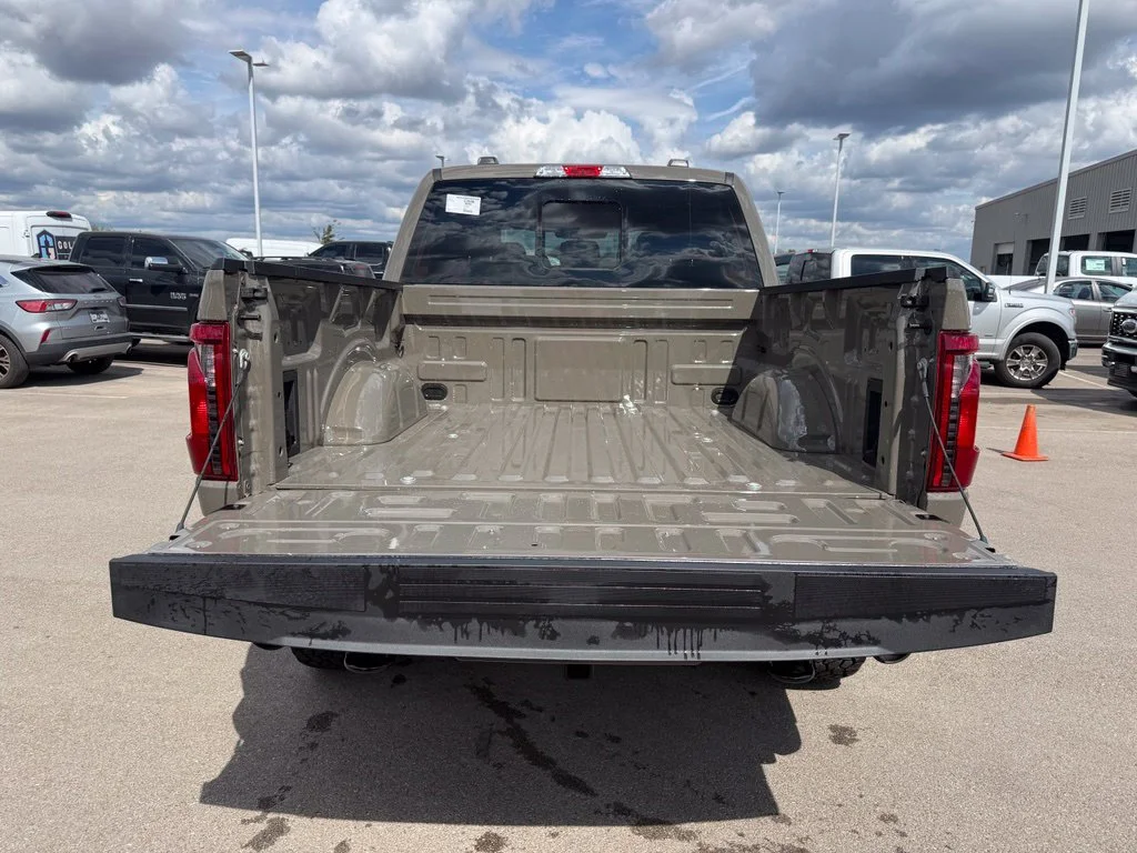 New 2026 Gray Ford Tremor image 39