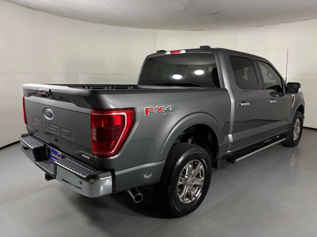 Used 2023 Gray Ford XLT image 8