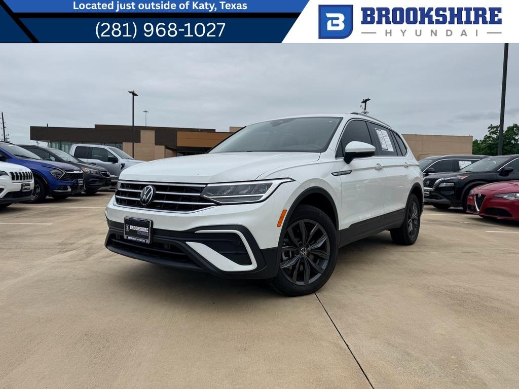 2022 Volkswagen Tiguan 2.0T SE's photo