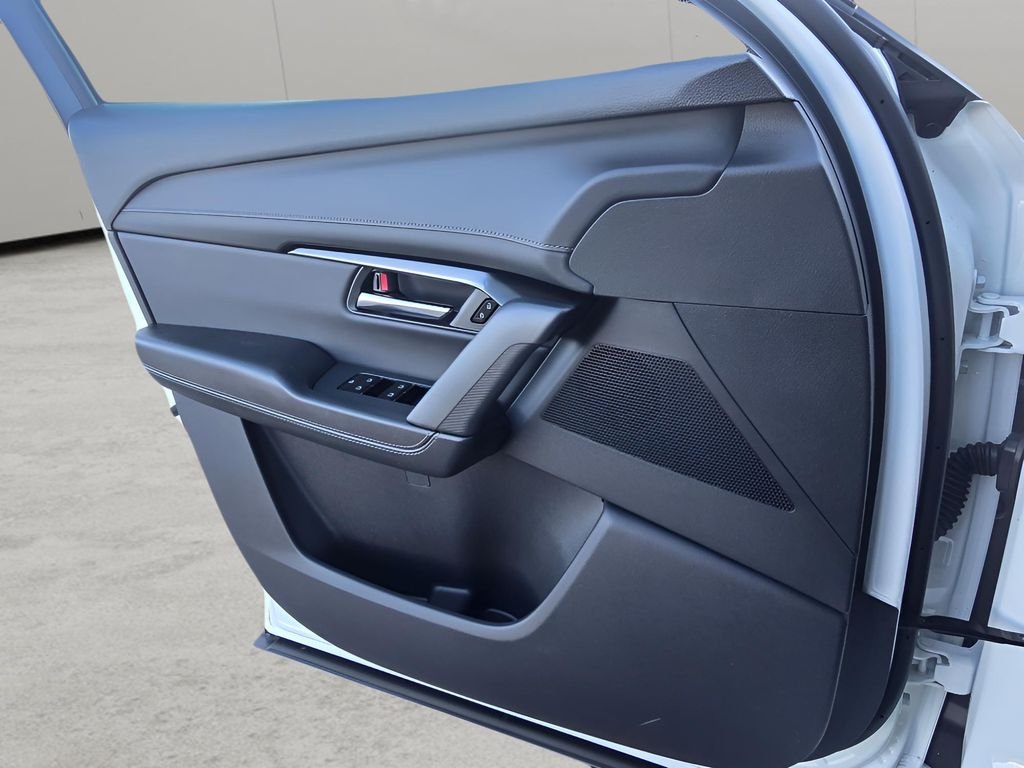 Used 2026 Aero Gray Metallic Mazda Preferred image 14