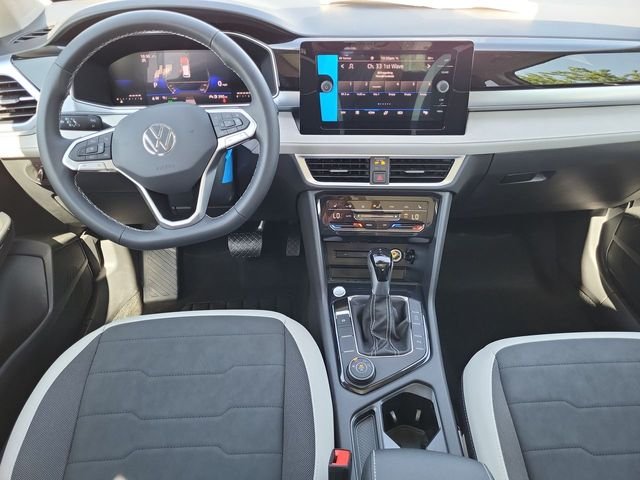 2025 Volkswagen Taos SE - Photo 14