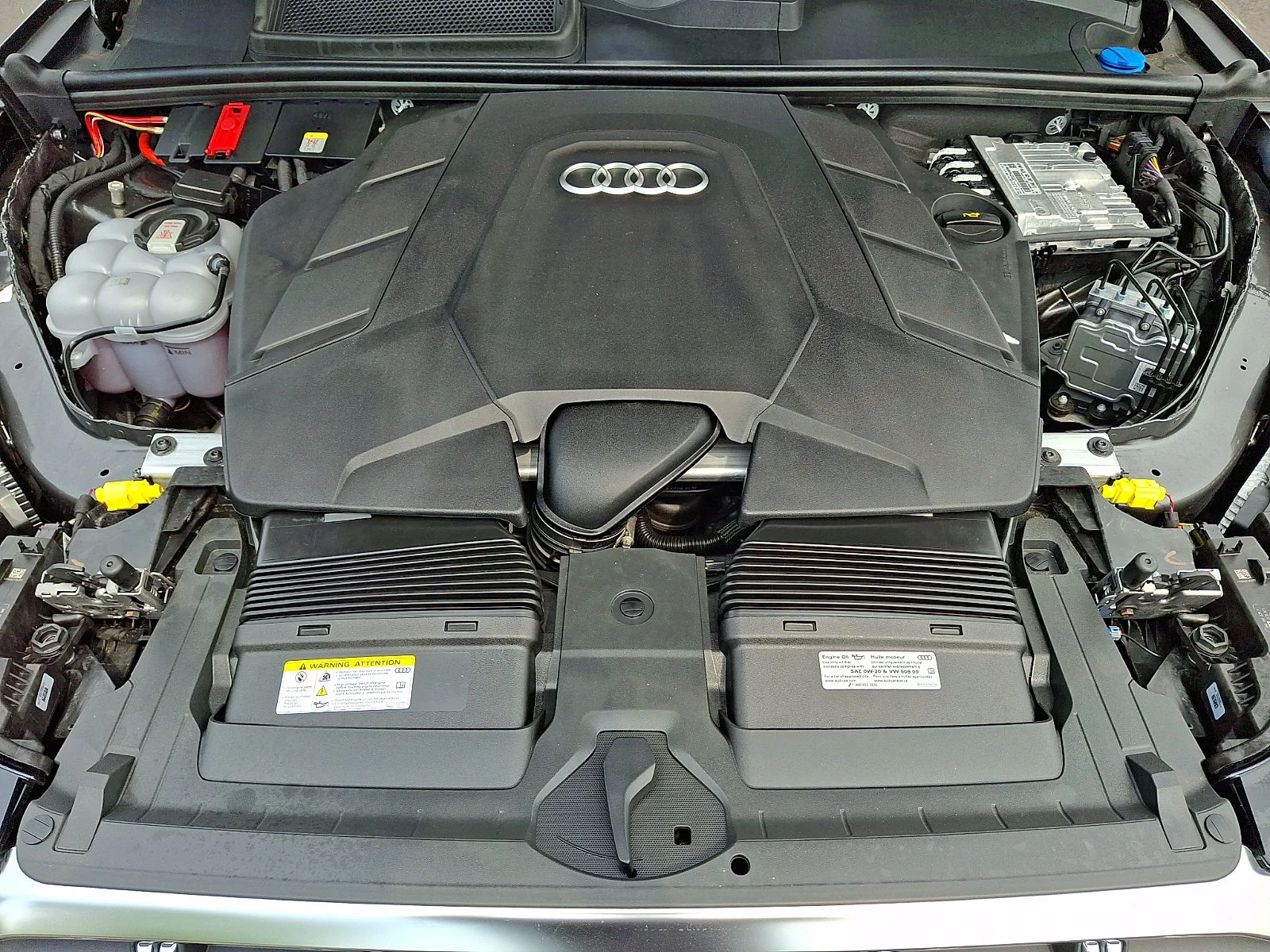 Used 2025 Samurai Gray Metallic   3M3m Audi Premium Plus image 29