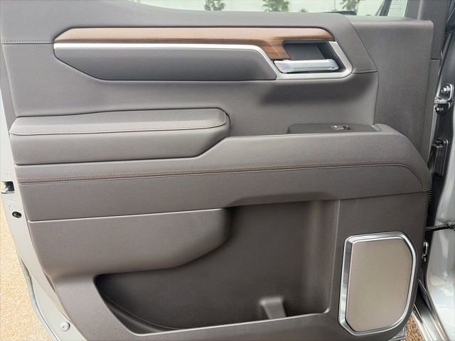 New 2026 Sterling Gray Metallic Chevrolet High Country image 15