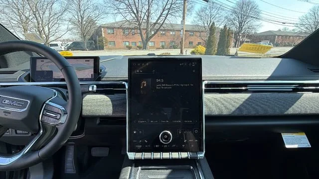 2026 GMC Sierra EV Elevation - Photo 20