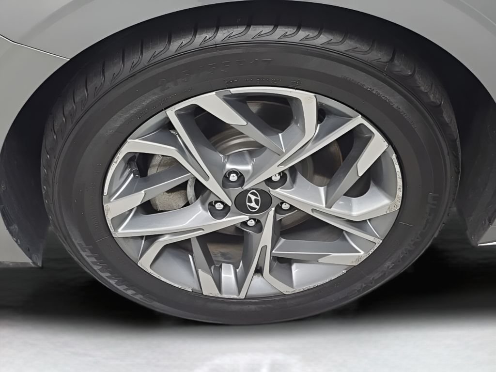 Used 2023 Gray Hyundai SEL image 38