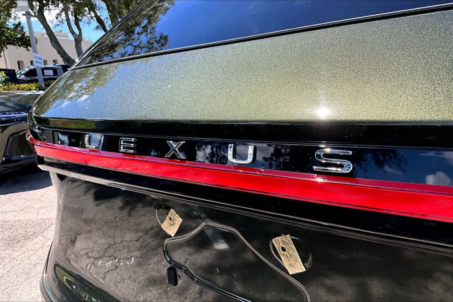 Certified Used 2023 NORI GREEN PEARL Lexus Premium Plus image 31