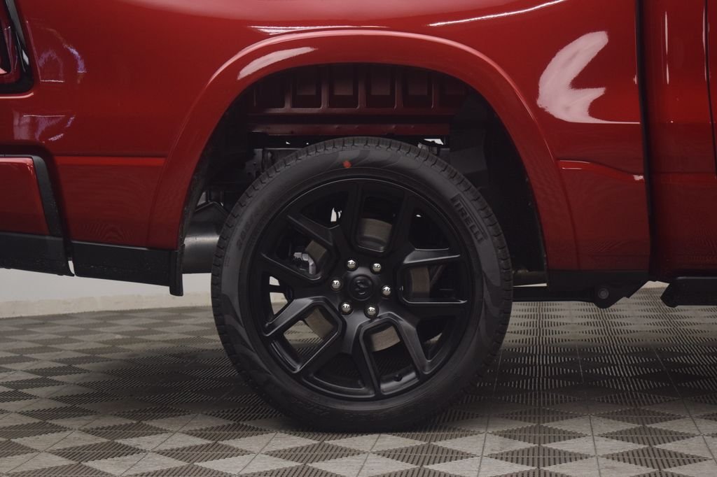 New 2026 Molten Red Pearl-Coat Exterior Paint RAM Laramie image 8