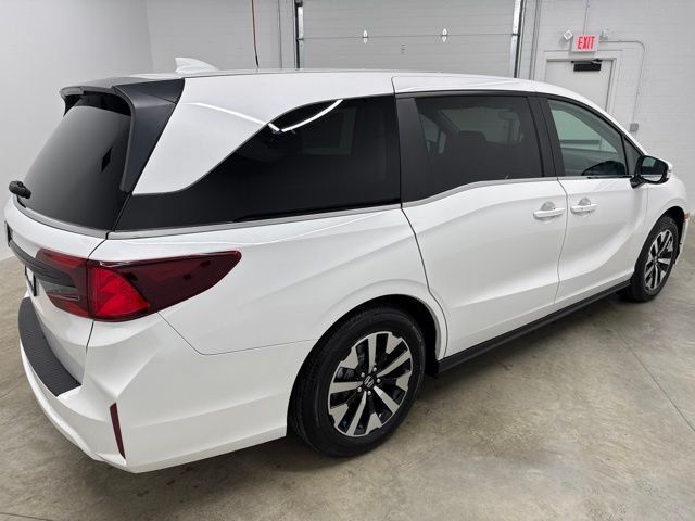 New 2026 Platinum White Pearl Honda EX-L image 5