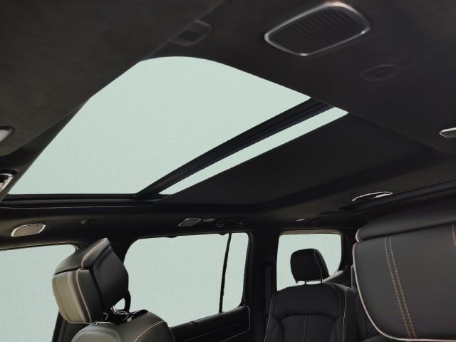 New 2026 High Gloss Black Exterior Paint Jeep Summit Reserve image 24