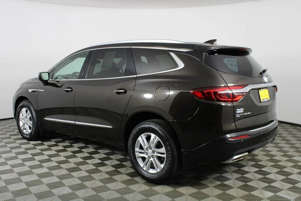Used 2019 Brown Buick Essence image 4