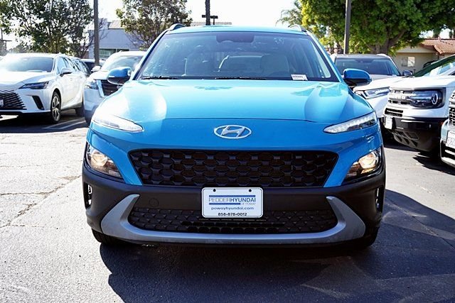 Used 2023 Green Hyundai SEL image 4