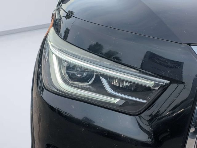 Used 2019 Black INFINITI LUXE image 9