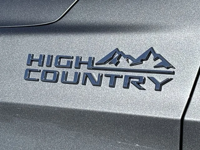 2026 Chevrolet Suburban High Country - Photo 11