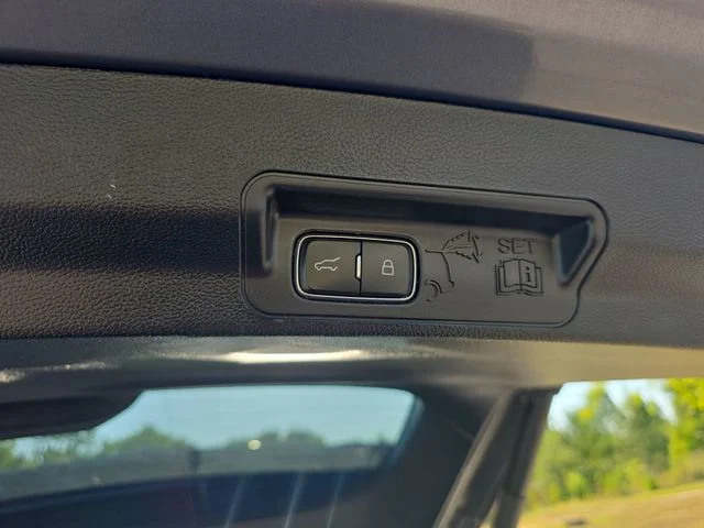 Used 2022 Gray Ford Limited image 15