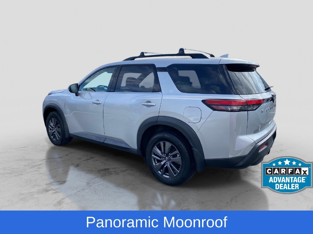 Used 2022 Silver Nissan SV image 3