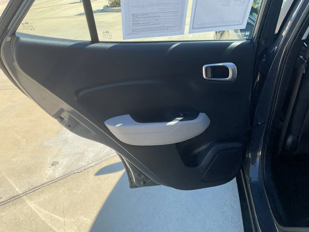 Used 2025 Gray Hyundai SEL image 12