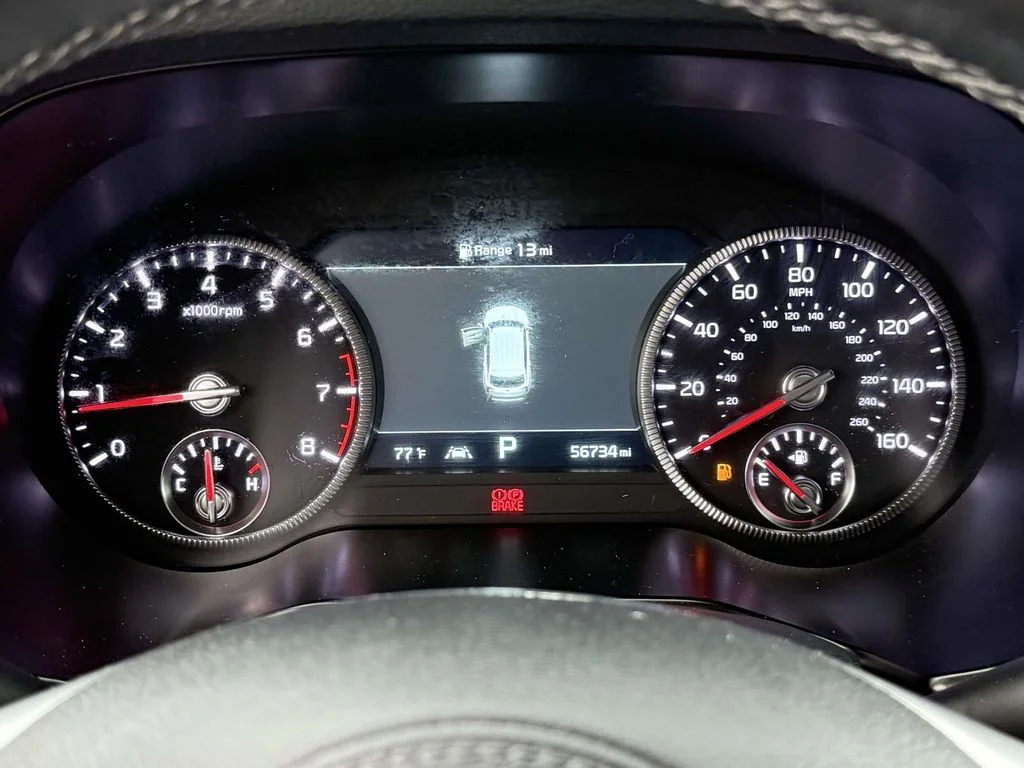 Used 2021 White Kia SX image 26