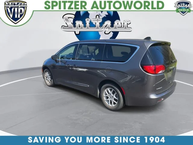 Used 2023 Gray Chrysler LX image 7