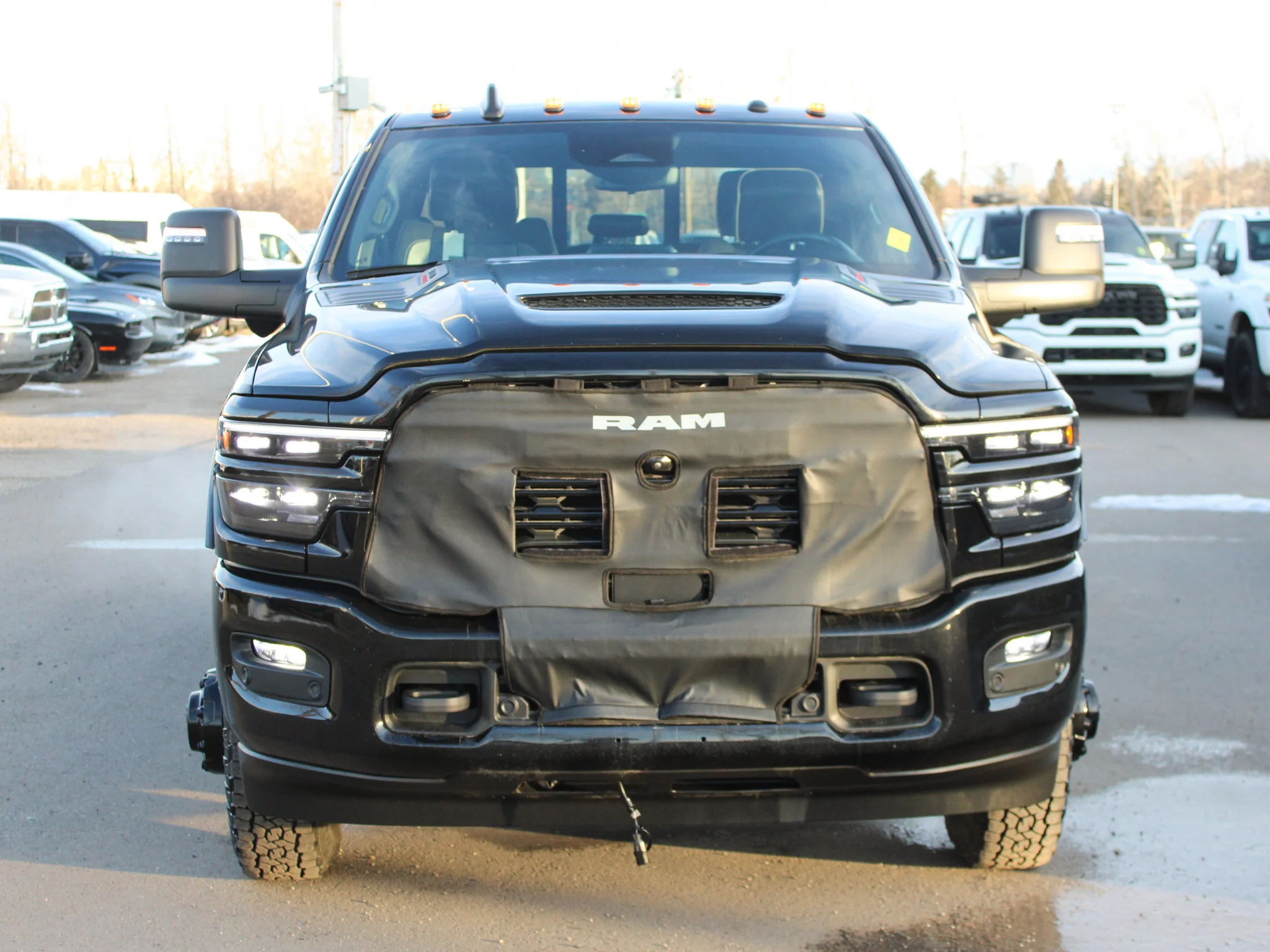 Certified Used 2025 Black RAM Limited * No Accidents | Cummins Diesel | Night Edition | 5th Wheel & Gooseneck | Apple CarPlay image 10