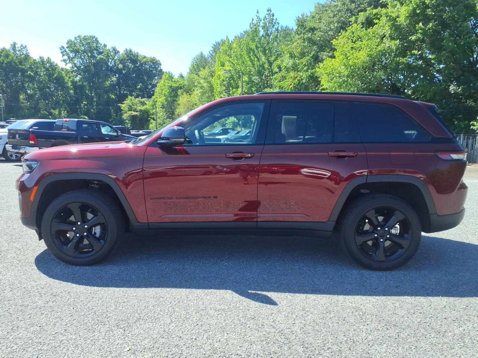 Certified Used 2025 Red Jeep Altitude X image 20