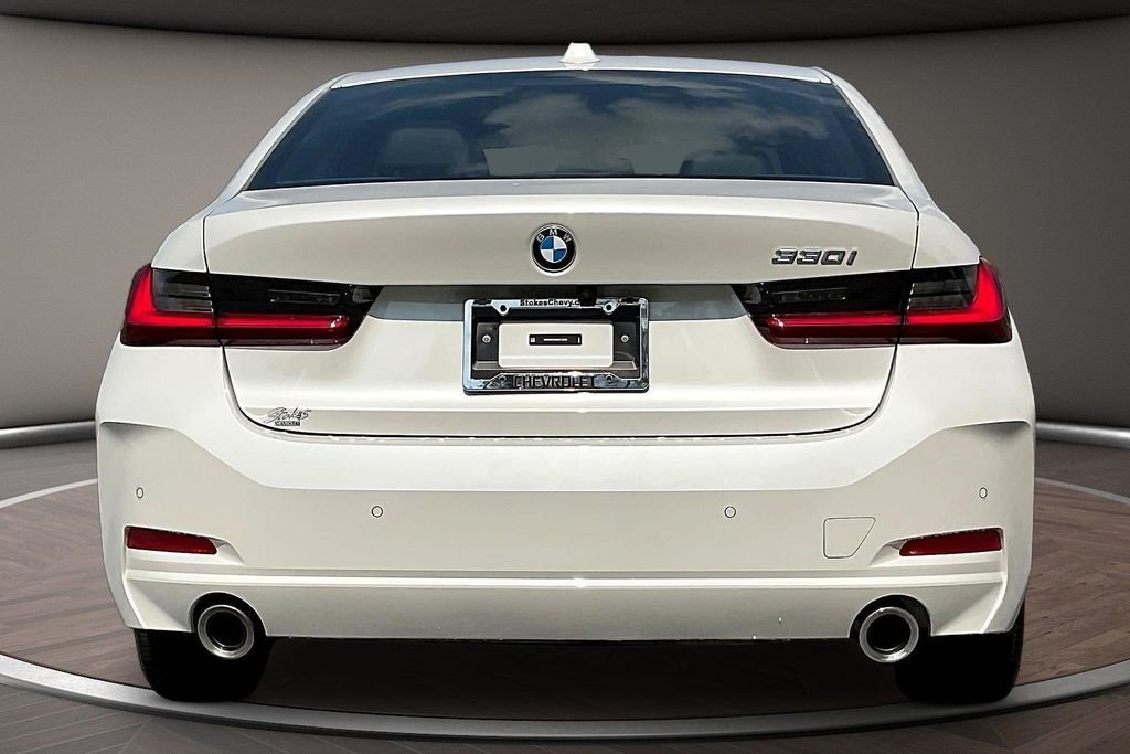 Used 2025 White BMW 330i image 4